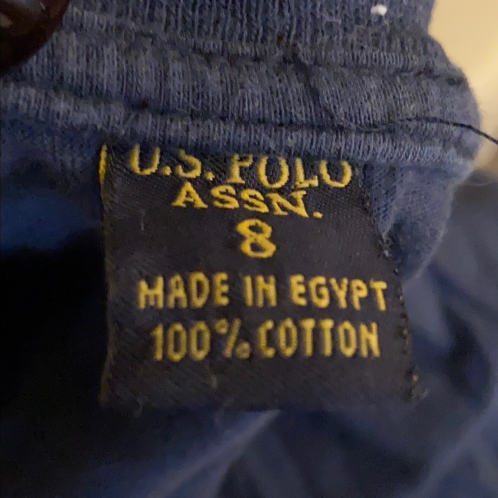 πUS POLO ASSN Blue T-shirt w/white orange print - Picture 6 of 6